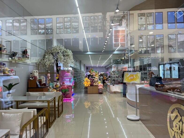 More Photos Of 841 Chapel St, New Haven Apartments For Lease