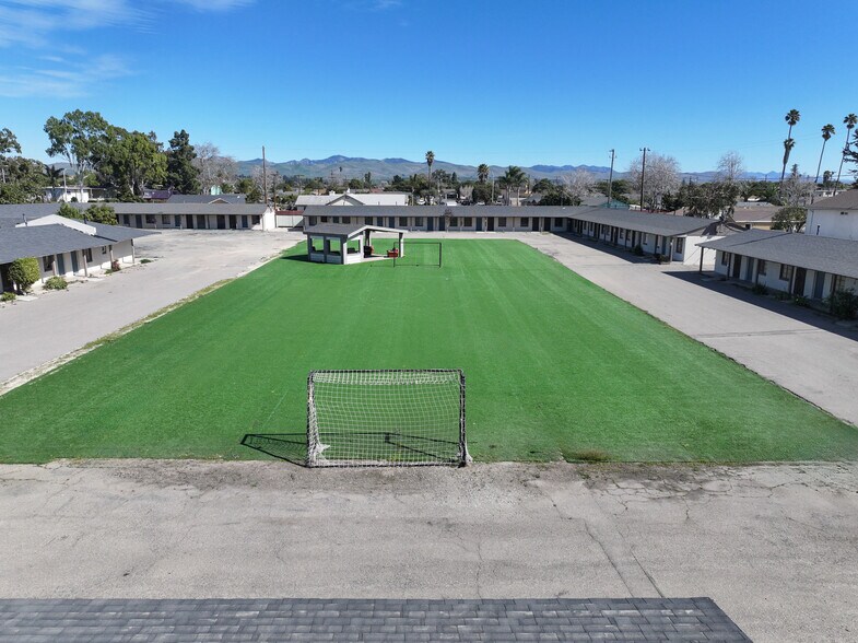 More Photos Of 1324 Broadway, Santa Maria Dormitory For Lease