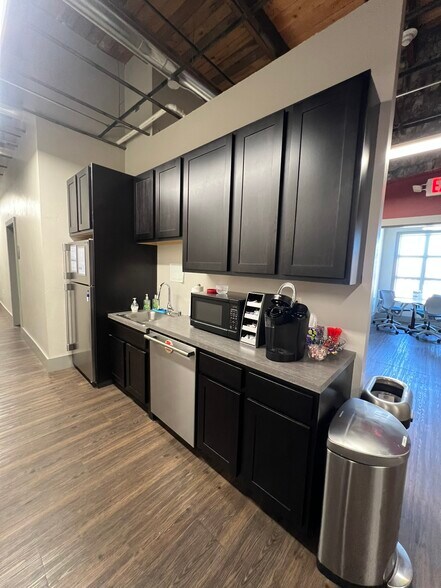 More Photos Of 24 S Brooke St, Fond Du Lac Office For Sale