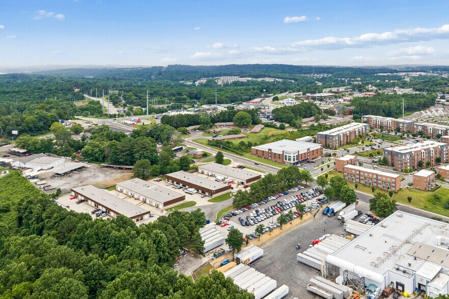 More Photos Of 105 Enterprise Dr, Cumming Unknown For Lease