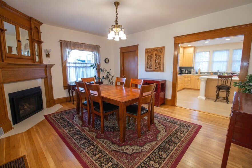 More Photos Of 340 NW 7th St, Corvallis Office For Sale