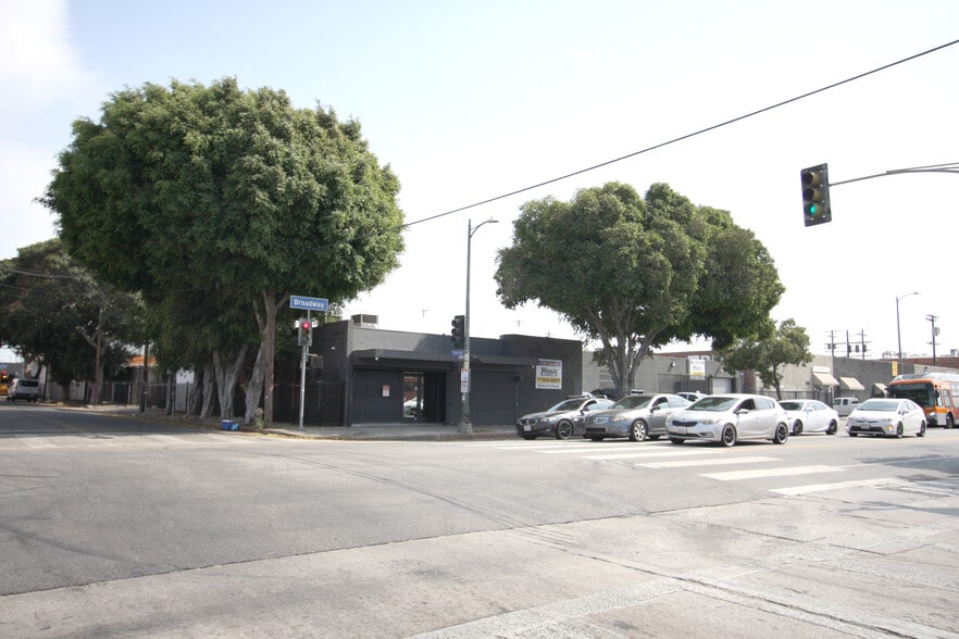 More Photos Of 2300 S Broadway, Los Angeles Manufacturing For Sale