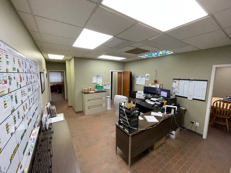 More Photos Of 15330 123 Av NW, Edmonton Warehouse For Sale