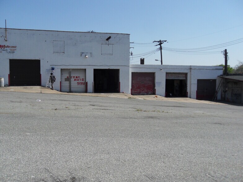 More Photos Of 4101-4121 Reisterstown Rd, Baltimore Freestanding For Sale