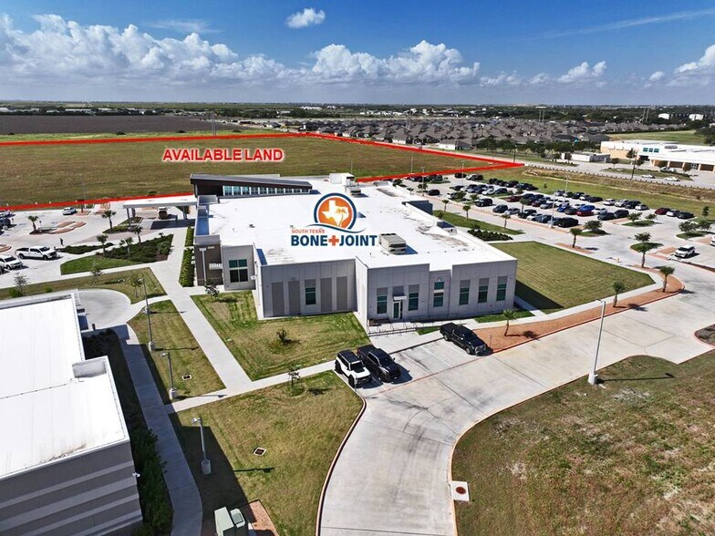 More Photos Of 5917 Crosstown Expy, Corpus Christi Land For Sale