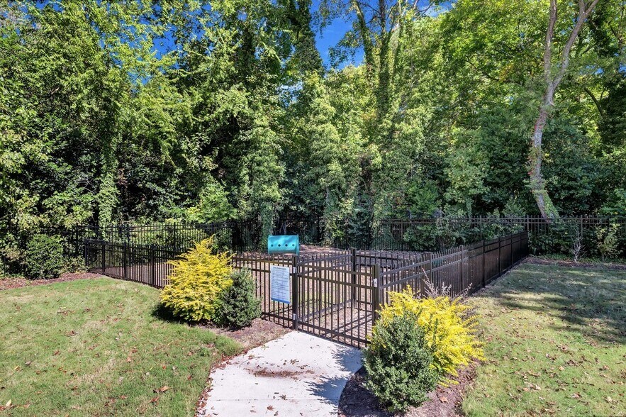 More Photos Of 11112 Mintwood Pl, Newport News Apartments For Sale