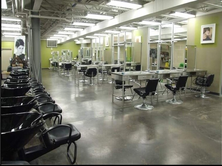 More Photos Of 7535 Burlington Pike, Florence Freestanding For Sale