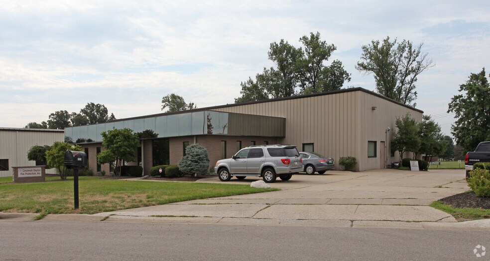 More Photos Of 7225 Edington Dr, Cincinnati Warehouse For Lease