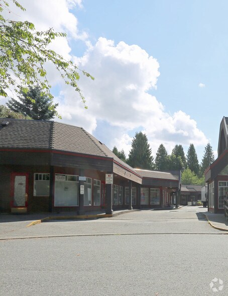 More Photos Of 3711-3763 Delbrook Ave, North Vancouver General Retail For Lease