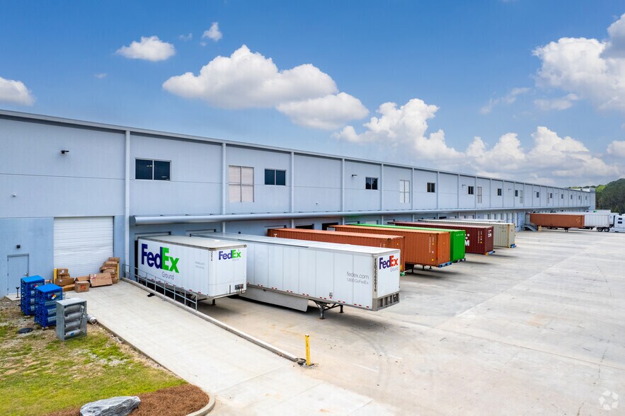More Photos Of 4300 Hunter Rd, Atlanta Distribution For Lease