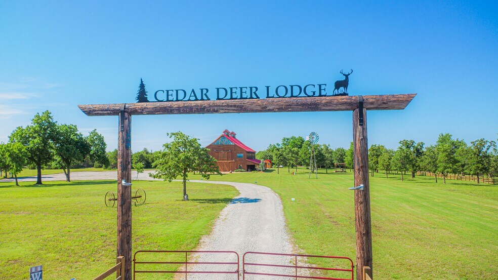 More Photos Of 347599 E 5400 Rd, Glencoe Lodge Meeting Hall For Sale