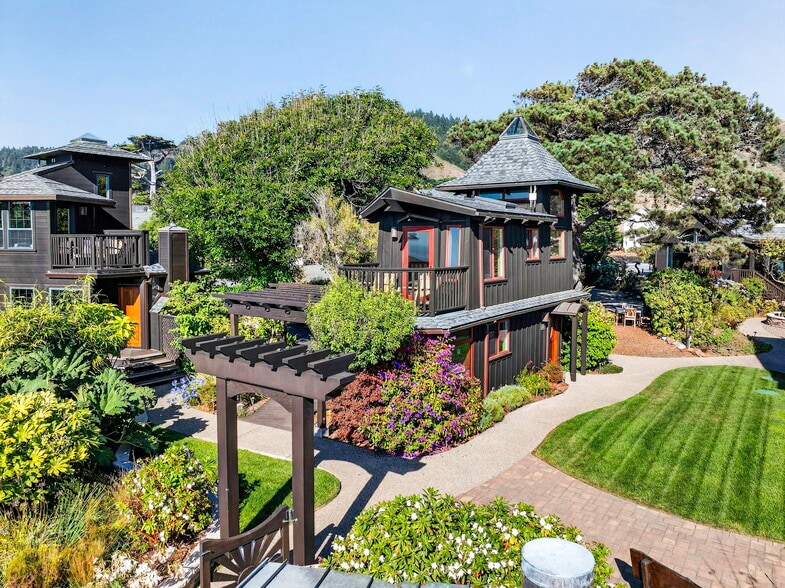 More Photos Of 5920 CA-1, Elk Hotel For Sale