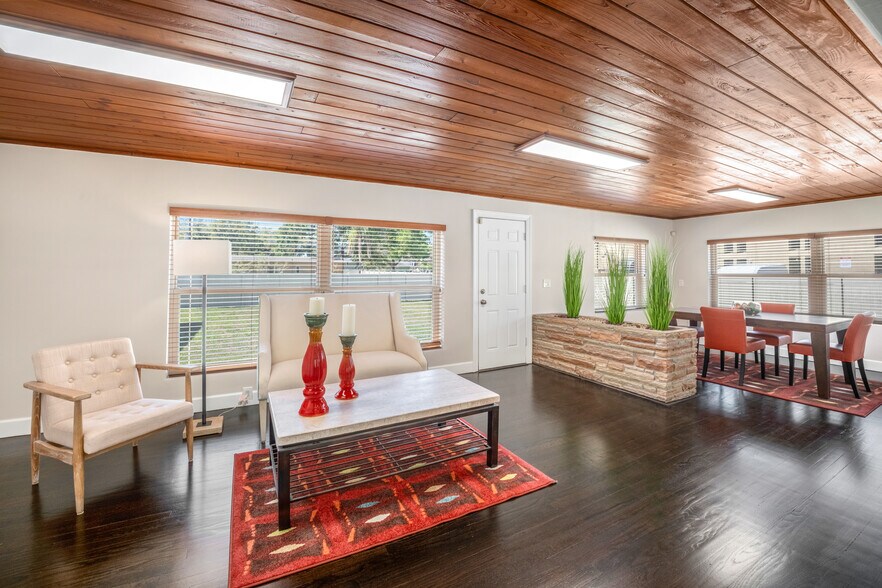 More Photos Of 636 N Rio Grande Ave, Orlando Office Residential For Sale