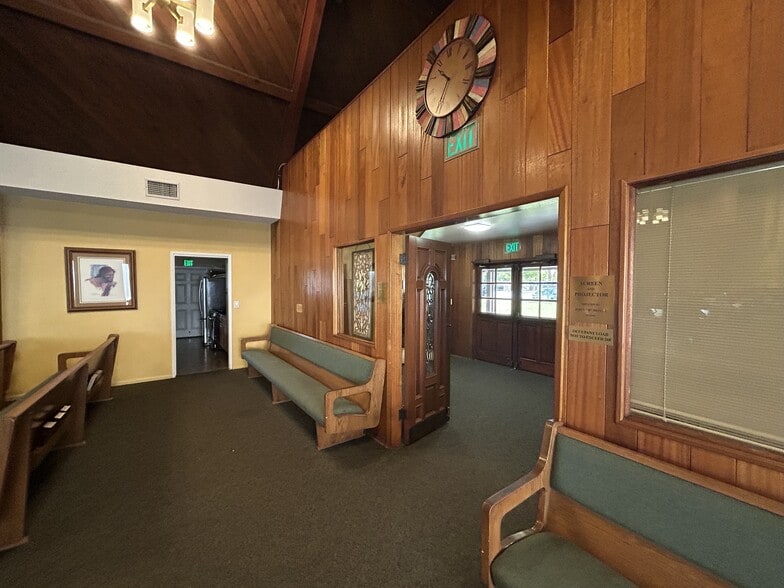 More Photos Of 2525 Fairview Rd, Costa Mesa Religious Facility For Lease