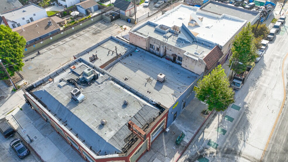 More Photos Of 2604 W 54th St, Los Angeles Storefront Retail Office For Sale