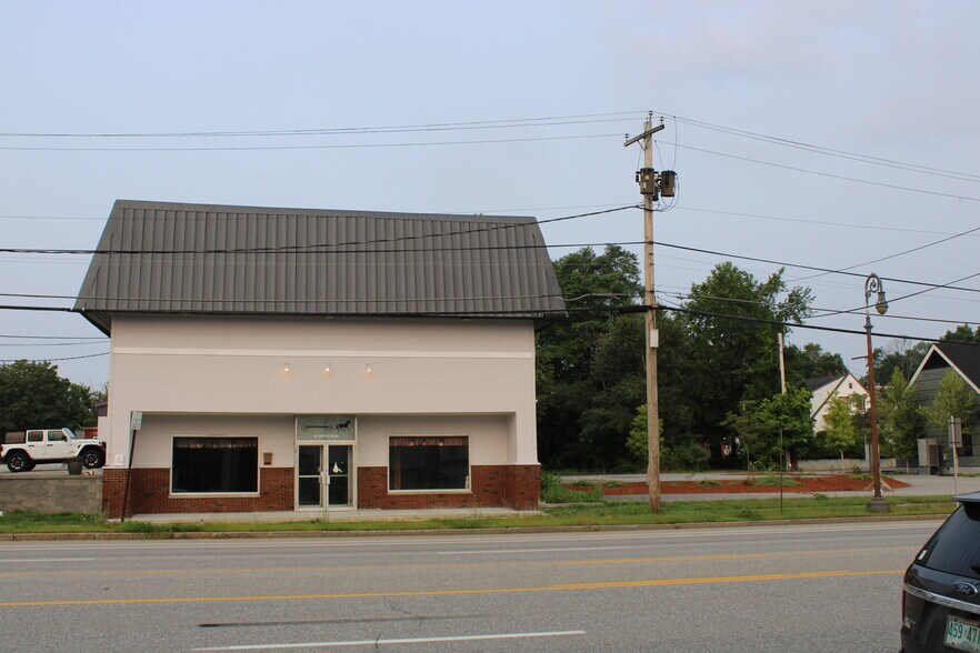 More Photos Of 80 S Main St, Concord Freestanding For Lease