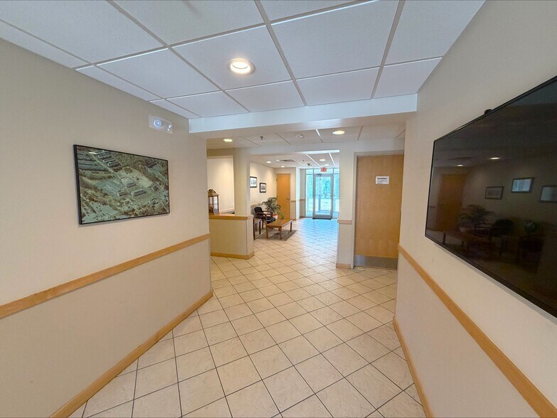 More Photos Of 1565 Main St, Tewksbury Medical For Sale