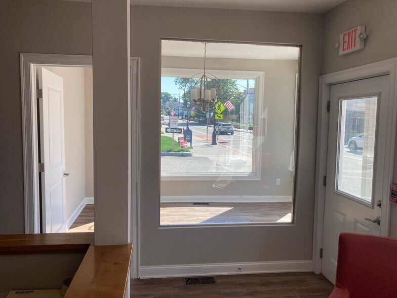 More Photos Of 3287 Post Rd, Warwick Storefront Retail Office For Lease