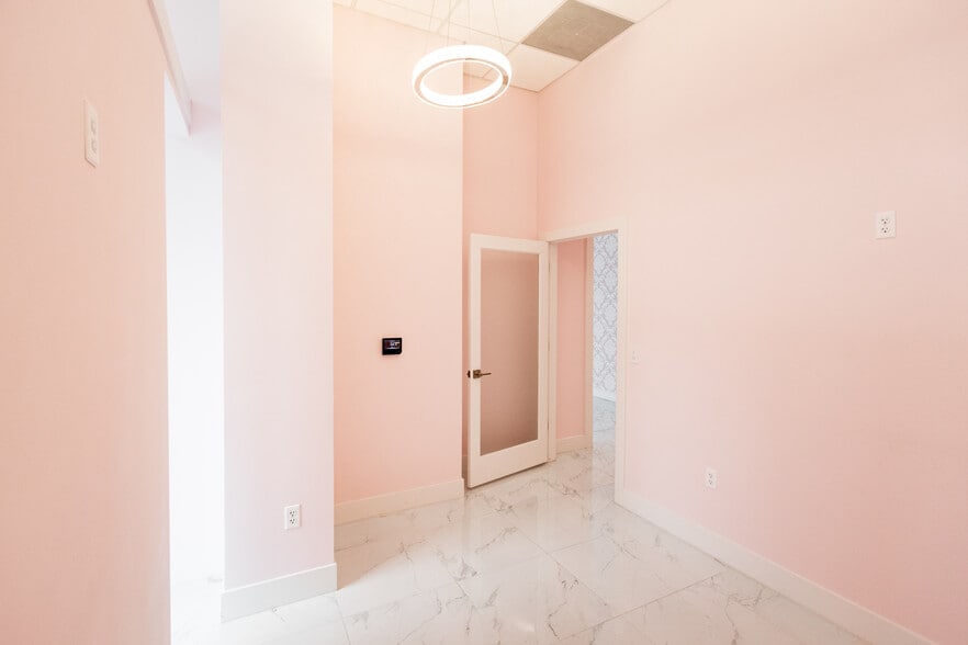 More Photos Of 3439 Woodward Ave, Detroit Apartments For Lease