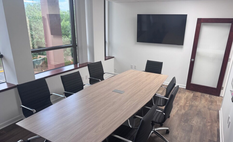 More Photos Of 819 SW Federal Hwy, Stuart Office For Lease