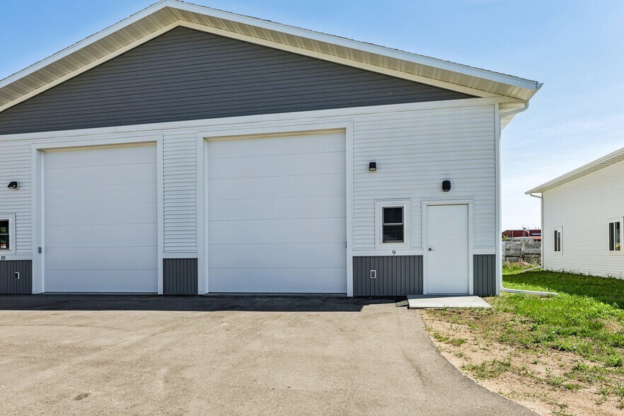 More Photos Of 407 Wengel dr, Reedsburg Light Manufacturing For Sale