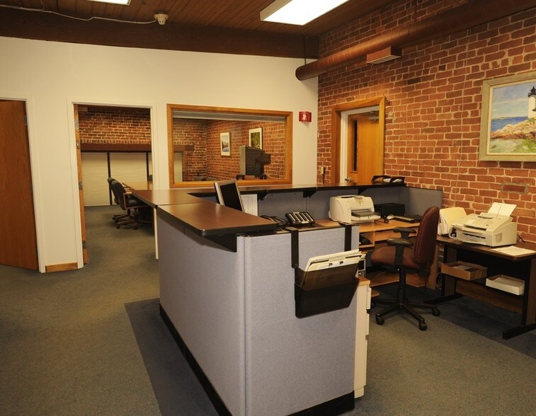 More Photos Of 63 Great Rd, Maynard Loft Creative Space For Lease