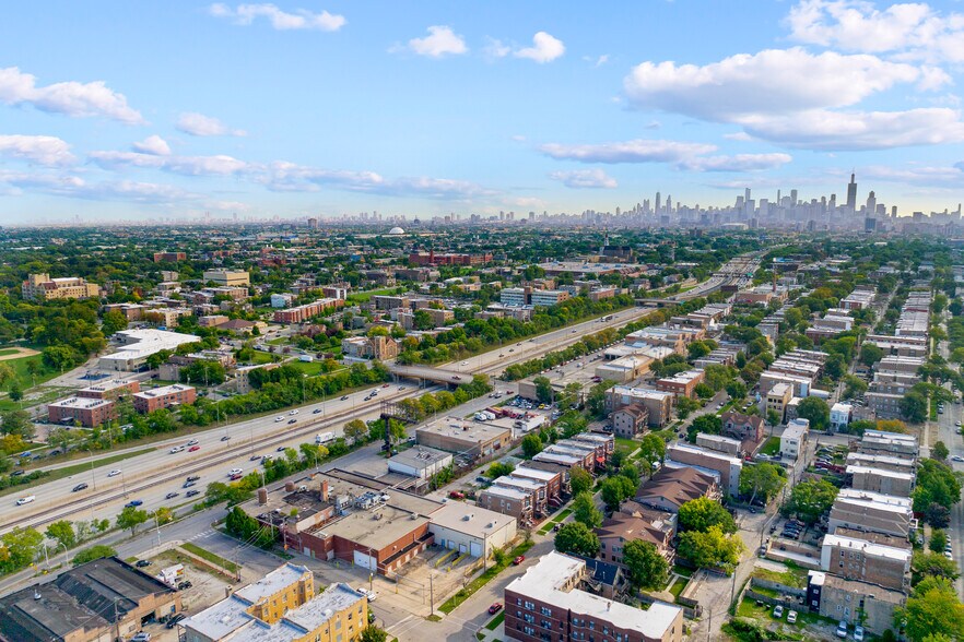 More Photos Of 3659 W Harrison St, Chicago Warehouse For Sale