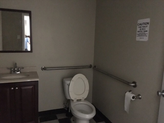 More Photos Of 6713 Broadway, Pearland Freestanding For Lease