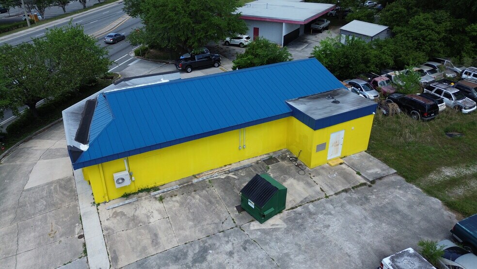 More Photos Of 569 Blanding Blvd, Orange Park Freestanding For Sale