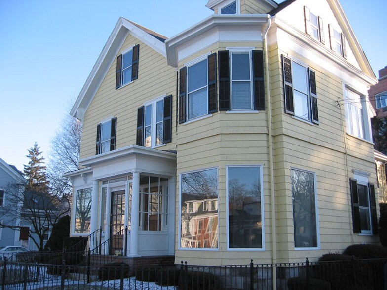 Primary Photo Of 754 Massachusetts Ave, Arlington Coworking Space