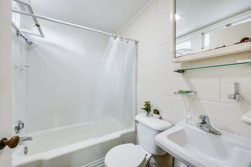 More Photos Of 25 Way 055., Wellfleet Apartments For Sale