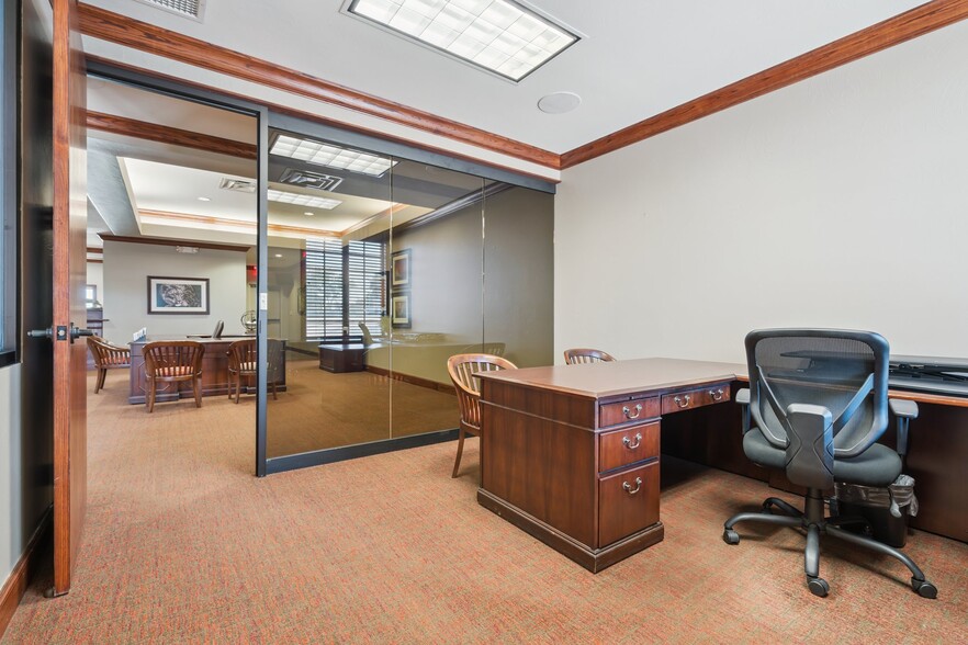 More Photos Of 525 S Jardot Rd, Stillwater Office Residential For Sale