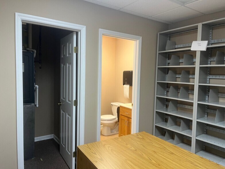 More Photos Of 2020 Cowan Hwy, Winchester Loft Creative Space For Lease