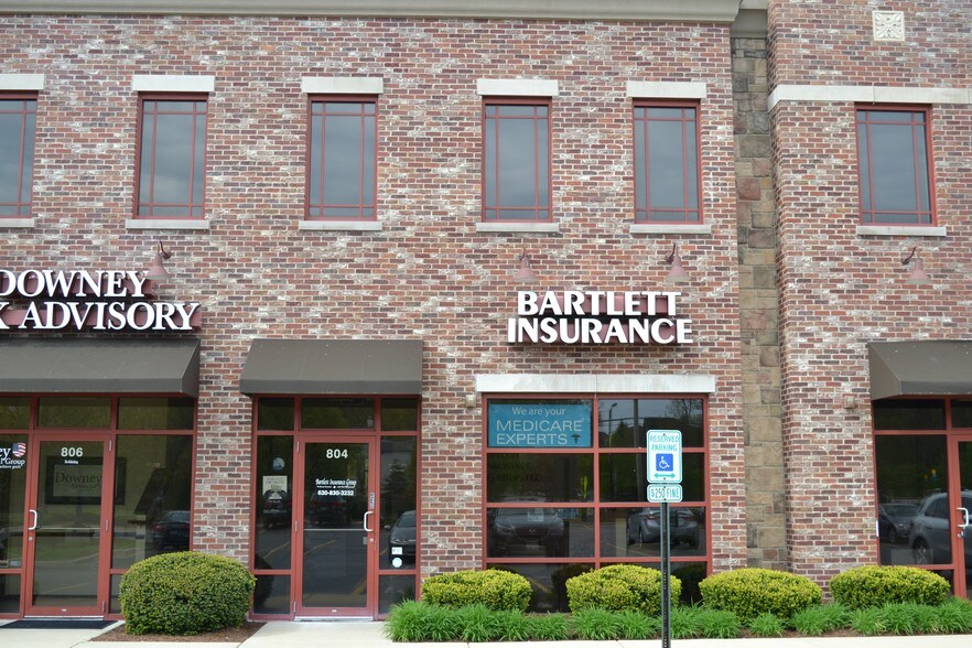 More Photos Of 792-806 W Bartlett Rd, Bartlett Loft Creative Space For Sale