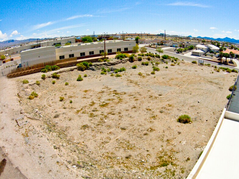 More Photos Of 1755 Kiowa Ave, Lake Havasu City Land For Sale