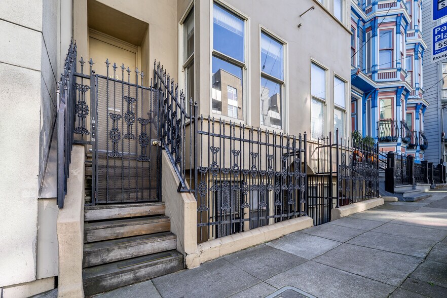 More Photos Of 305 Oak St, San Francisco Multifamily For Sale