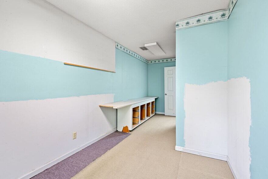 More Photos Of 300 Forest Ave, Chattanooga Office For Sale