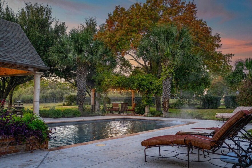 More Photos Of 2409 Commerce st, San Saba Land For Sale