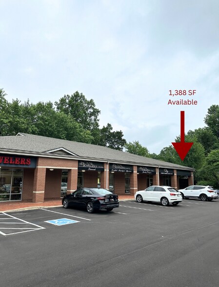 More Photos Of 4505 Shelbyville Rd, Louisville Freestanding For Lease
