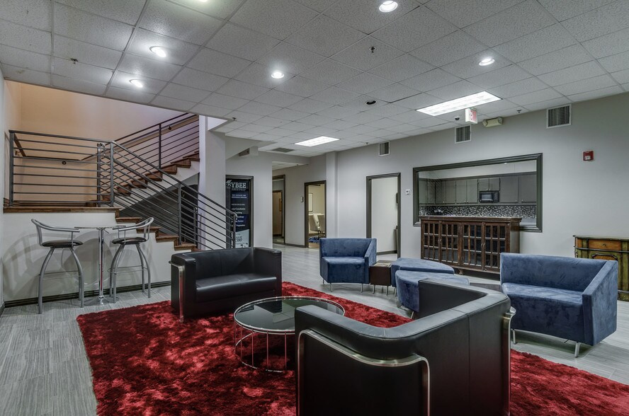 More Photos Of 630 E Southlake Blvd, Southlake Office For Lease