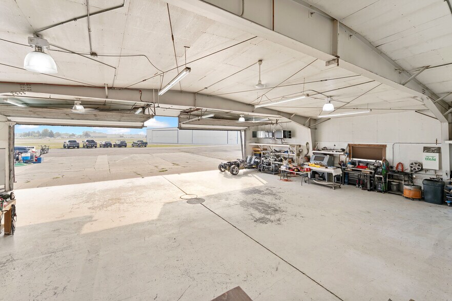 More Photos Of 1893 Airport Rd, Kalispell Warehouse For Sale