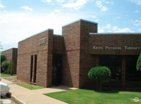 More Photos Of 13301 N Meridian Ave, Oklahoma City Medical For Lease