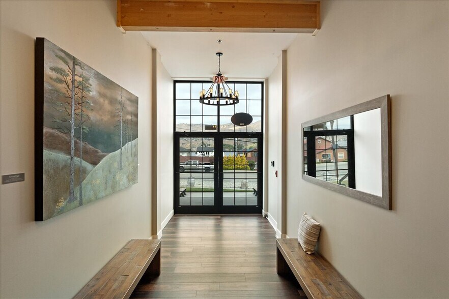 More Photos Of 2037 W Woodin Ave, Chelan Restaurant For Sale