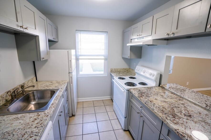 More Photos Of 15909 River Rd, Hahnville Apartments For Sale