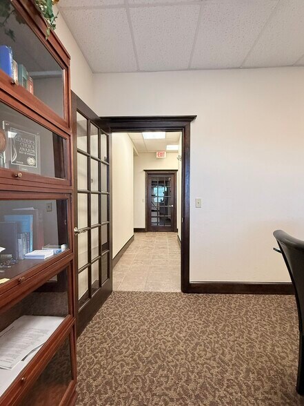 More Photos Of 3560 Macdonnell Dr, Norman Light Distribution For Lease