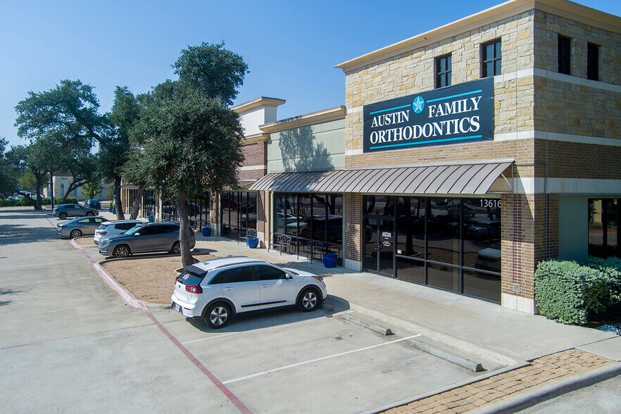 More Photos Of 13616 N Highway 183, Austin Freestanding For Sale