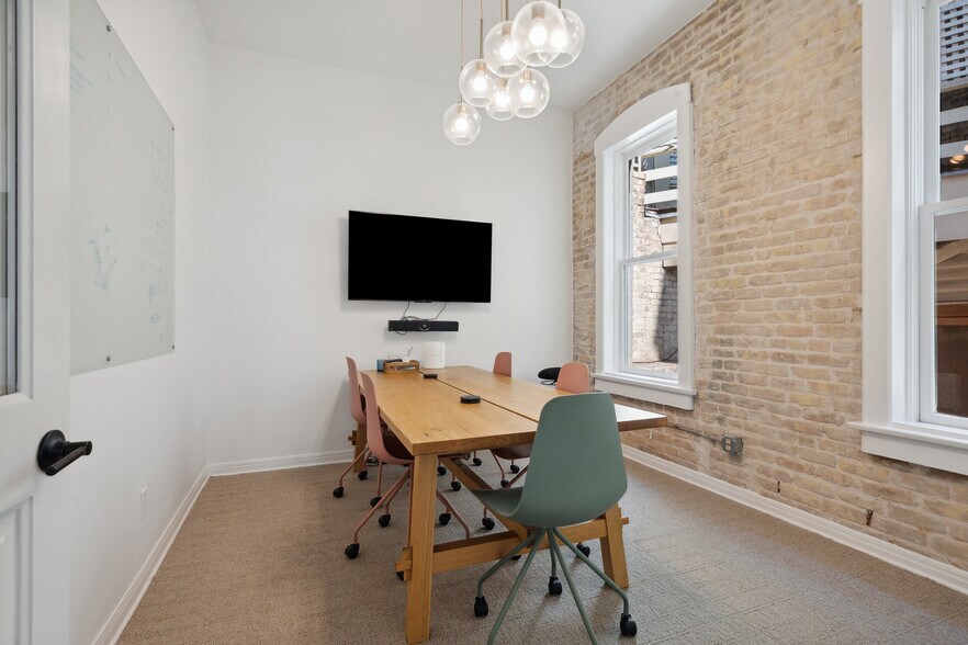 More Photos Of 702 San Antonio St, Austin Loft Creative Space For Lease