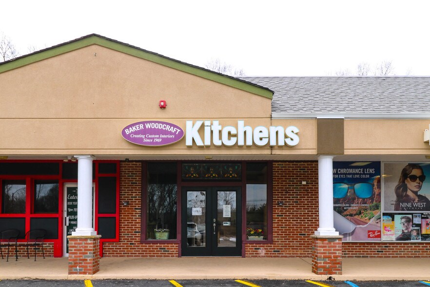 More Photos Of 240 US Highway 206, Flanders Restaurant For Lease