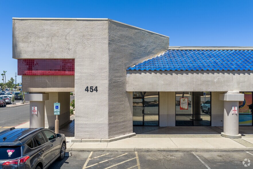 More Photos Of 2650-2702 E University Dr, Mesa Storefront For Lease