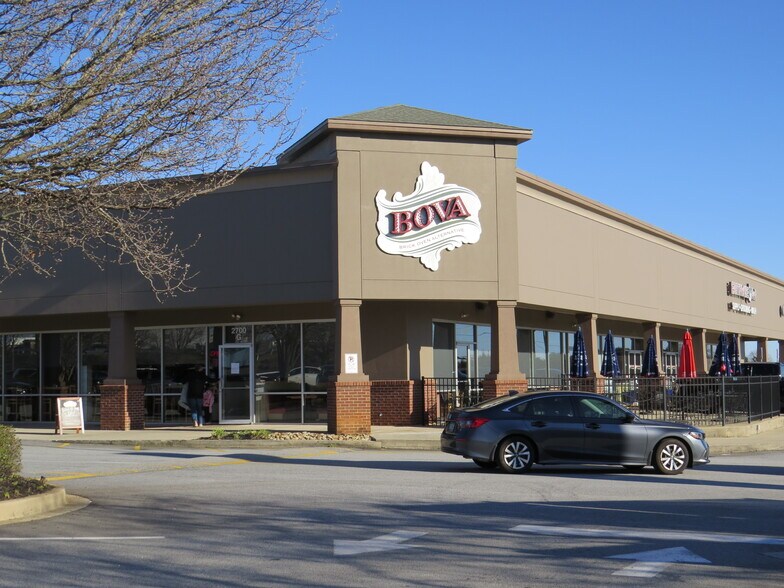 More Photos Of 2700 Woodruff Rd, Simpsonville Unknown For Lease